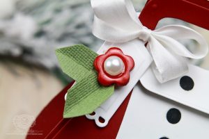 Adorable Holiday Character Gift Bags in under 10 Minutes by Becca Feeken for Spellbinders using S5-259 Favorably Simple Gift Box, S5-308 Hemstitch Rectangles and S3-250 Angled Flower - Fold and Go dies #spellbinders #diecutting #gifting #giftbag