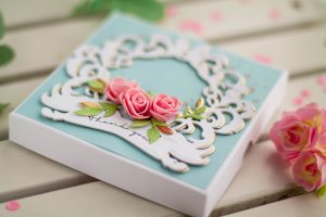 How to Decorate Gift Boxes with Spellbinders Dies. Project by Elena Salo for Spellbinders. Using: S2-271 Plants, S3-303 Little Plants, S5-278 Royale Flourish, S5-305 Untamed Scrolls dies #spellbinders #diecutting #giftwrap