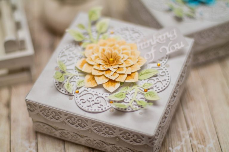 Thoughtful Expression by Marisa Job for Spellbinders - Inspiration | Decorative Boxes with Elena Salo. Using S5-336 Blessings Vine Frame,S4-831 Get Well Soon Scalloped Circle, S6-135 Thinking of You Scalloped Rectangle, S5-335 Succulent & Mum Flowers #spellbinders #neverstopmaking #diecutting #handmade